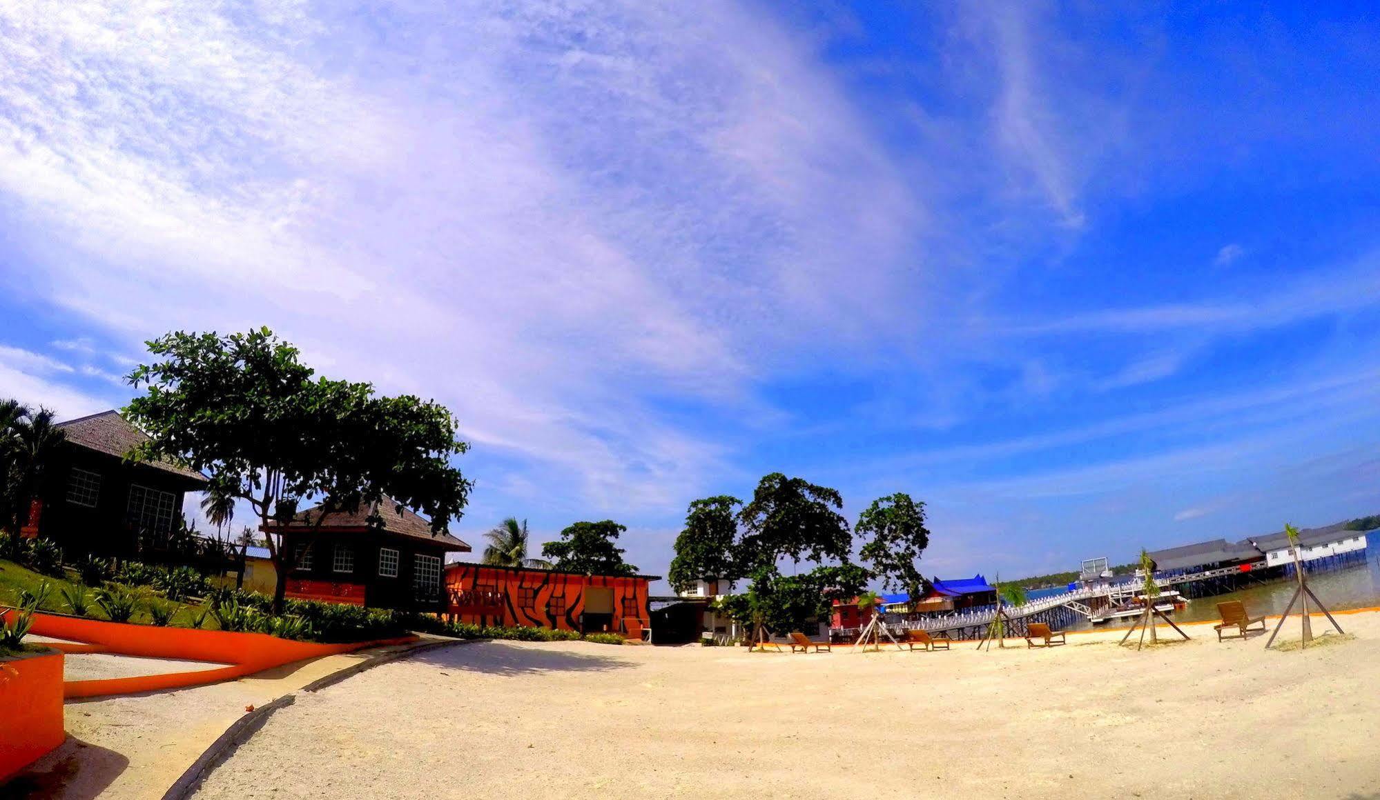 Scuba Tiger Semporna Holiday Resort Exterior foto